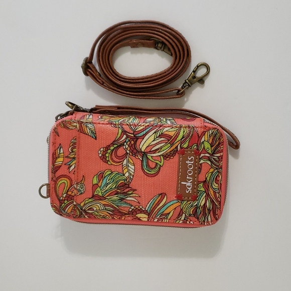 Sakroots Cellphone Wallet Crossbody Wristlet - Picture 4 of 9